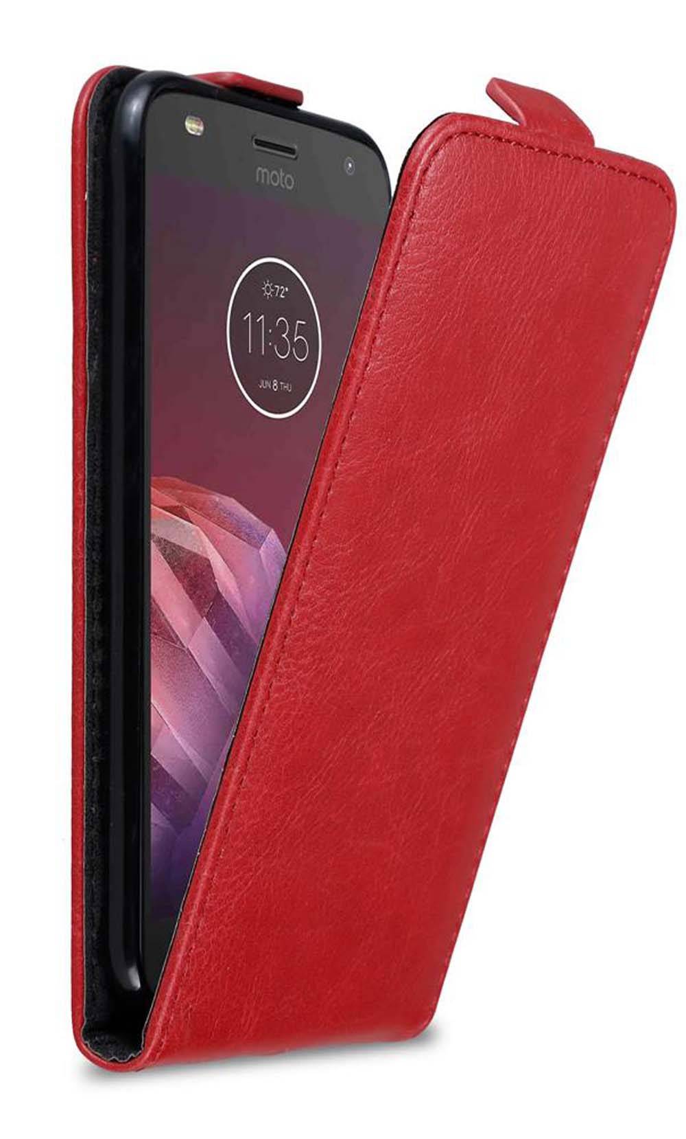 Cadorabo Hülle für Motorola MOTO Z2 PLAY / Z2 FORCE Schutz Hülle in Rot Flip Etui Handyhülle Case Cover