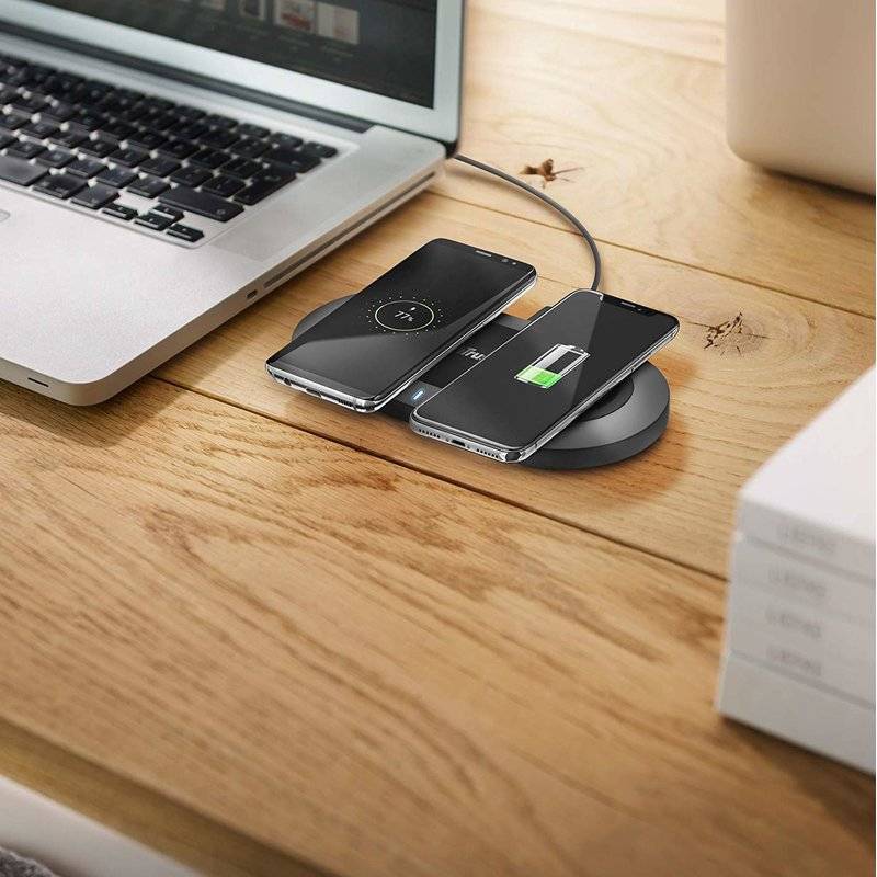 Trust YudoX2 Kabelloses 2-in-1 Ladegerät Smartphones ( Qi-fähige Geräte) schwarz