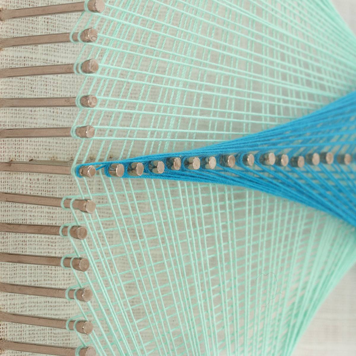 Faden-Wandbild Happiness 45cm x 45cm