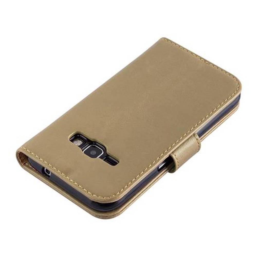 Cadorabo Hülle für Samsung Galaxy J1 2016 Schutzhülle in Braun Handyhülle Book Tasche Case Etui Luxury