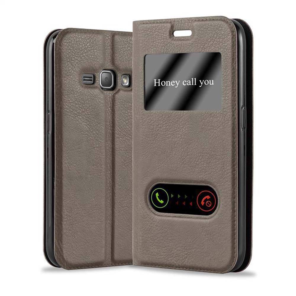 Cadorabo Schutzhülle für Samsung Galaxy J1 2016 Hülle in Braun Handyhülle Book Case Cover Etui