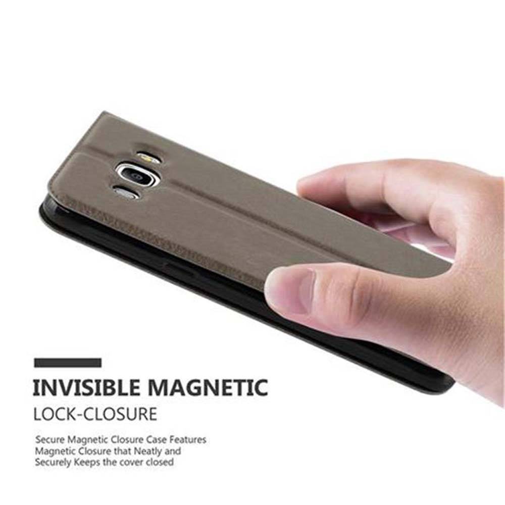 Cadorabo Schutzhülle für Samsung Galaxy J7 2016 Hülle in Braun Handyhülle Book Case Cover Etui