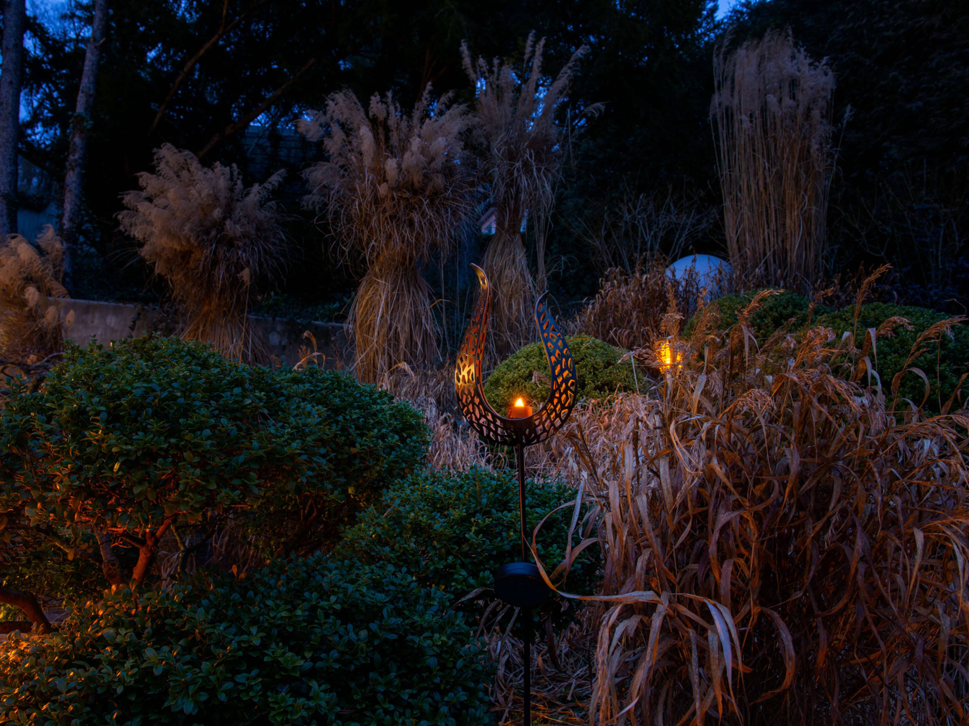 LED-Solar Erdspieß "Flamme"