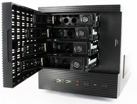 CFI A-7879 V2 Mini-ITX Gehäuse (4x 3.5" NAS, 1x 2.5", Hot-Plug, 1x PCI, 250W)