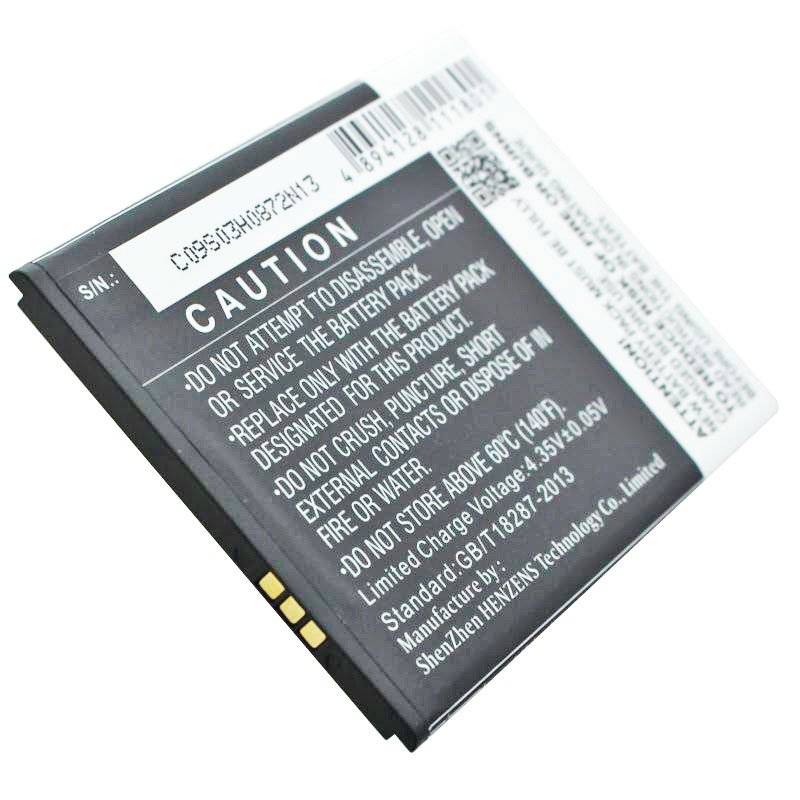 Nahaufnahme eines Lithium-Ionen-Akkupacks mit einem Warnschild und Barcode, der Sicherheitsanweisungen und eine Seriennummer anzeigt.