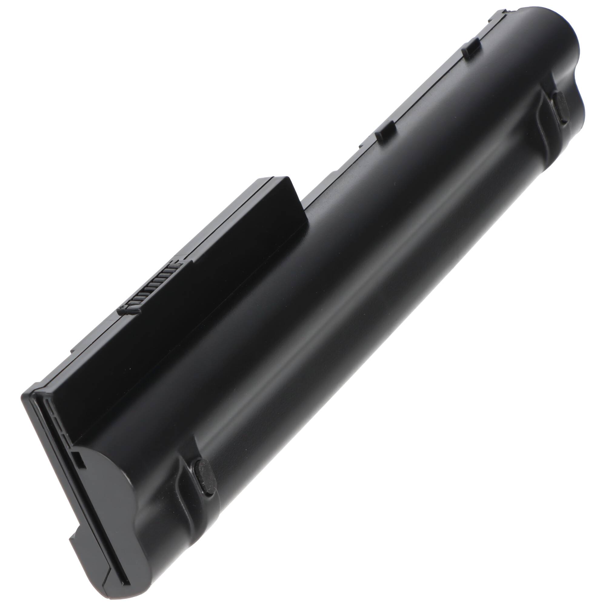 Schwarze zylindrische Batterie oder Patrone mit Steckerkontakten, isoliert auf weißem Hintergrund dargestellt.