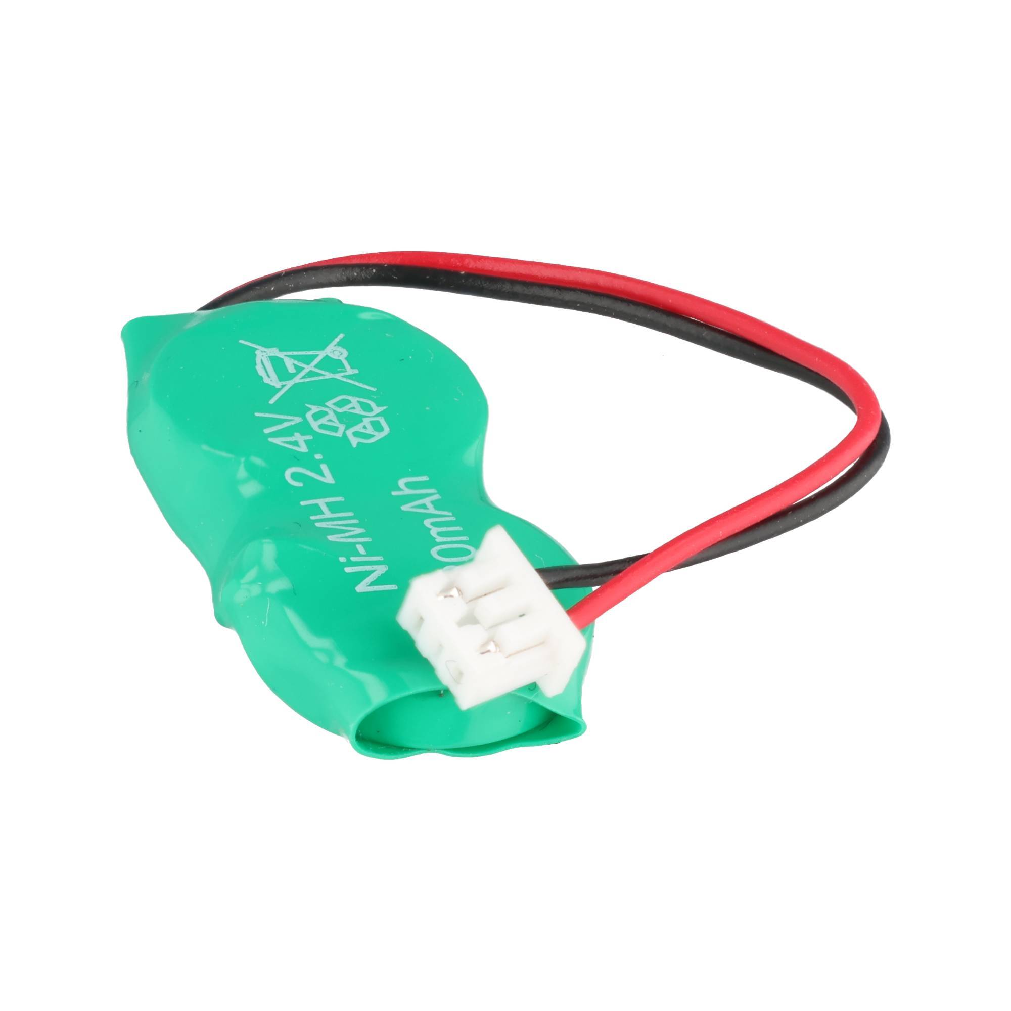 Grünes Ni-MH-Batteriepack mit roten und schwarzen Drähten und weißem Stecker auf weißem Hintergrund.