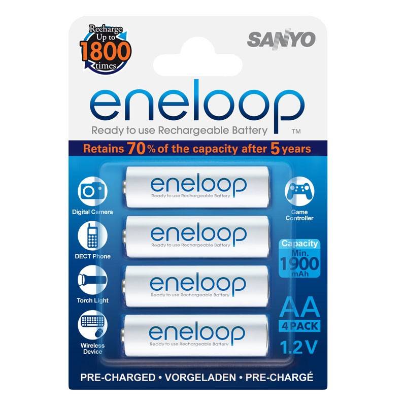 Sanyo Eneloop AA wiederaufladbare Batterie 4er-Pack Verpackung, zeigt „behält nach 5 Jahren 70% der Kapazität
