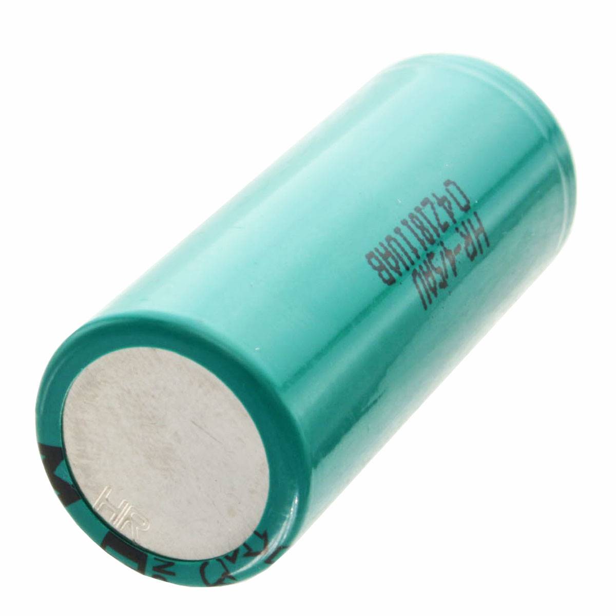 Eine türkisfarbene zylindrische Batteriezelle mit einem silbernen Anschluss, gezeigt auf weißem Hintergrund.