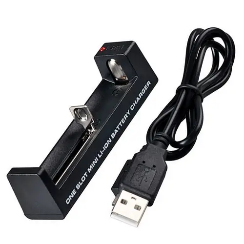 1-Schacht USB-Ladegerät mit bis zu 0,5Ah Ladestrom 1-Schacht USB-Ladegerät mit bis zu 0,5Ah Ladestrom