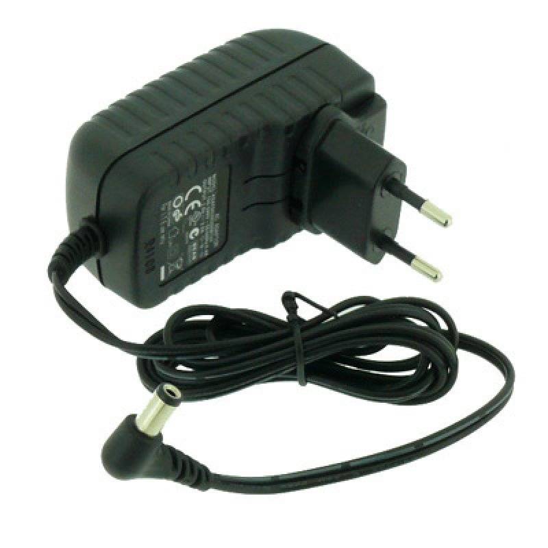 ALPHA700 Schnellladegerät mit LCD-Display inkl. 4x Sanyo HR-3UTG