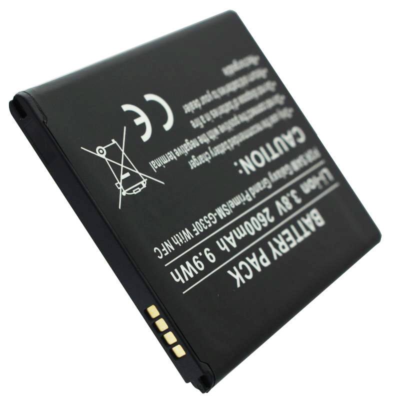 Schwarzes wiederaufladbares Lithium-Ionen-Akkupack mit Beschriftung 3,7V 2600mAh, mit goldenen Kontakten und Warnsymbolen.