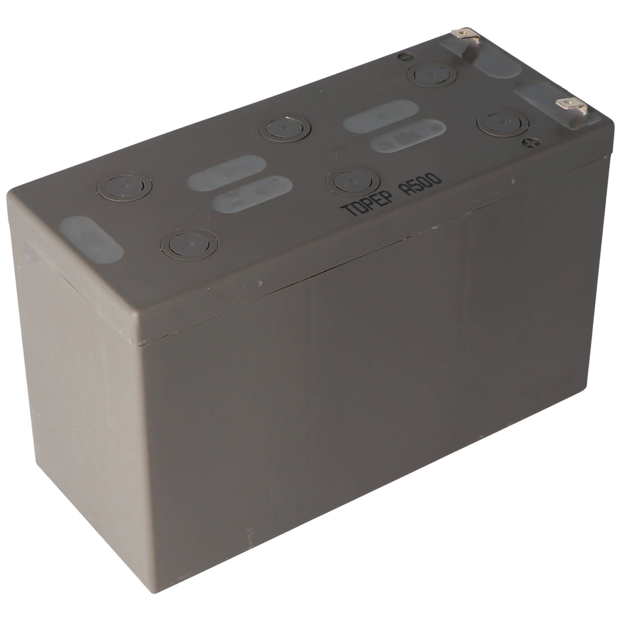 Rechteckige dunkelgraue Batterie mit Anschlüssen oben und dem Etikett „TDPER 8600