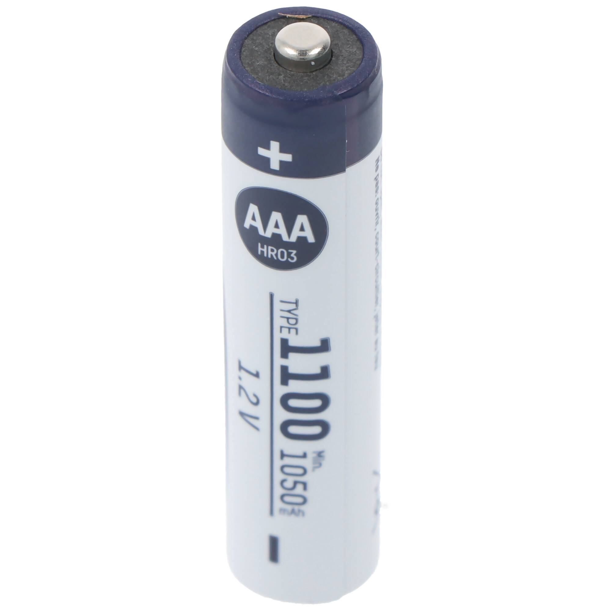AAA-Akku mit 1,2V Nennspannung und 1100 mAh Kapazität, aufrecht dargestellt mit sichtbarem Pluspol.