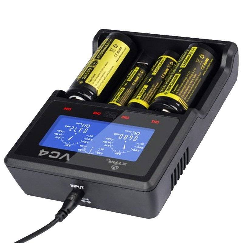 4x Panasonic 18650 Li-Ion Akku und 4fach Li-Ion Schnell-Ladegerät