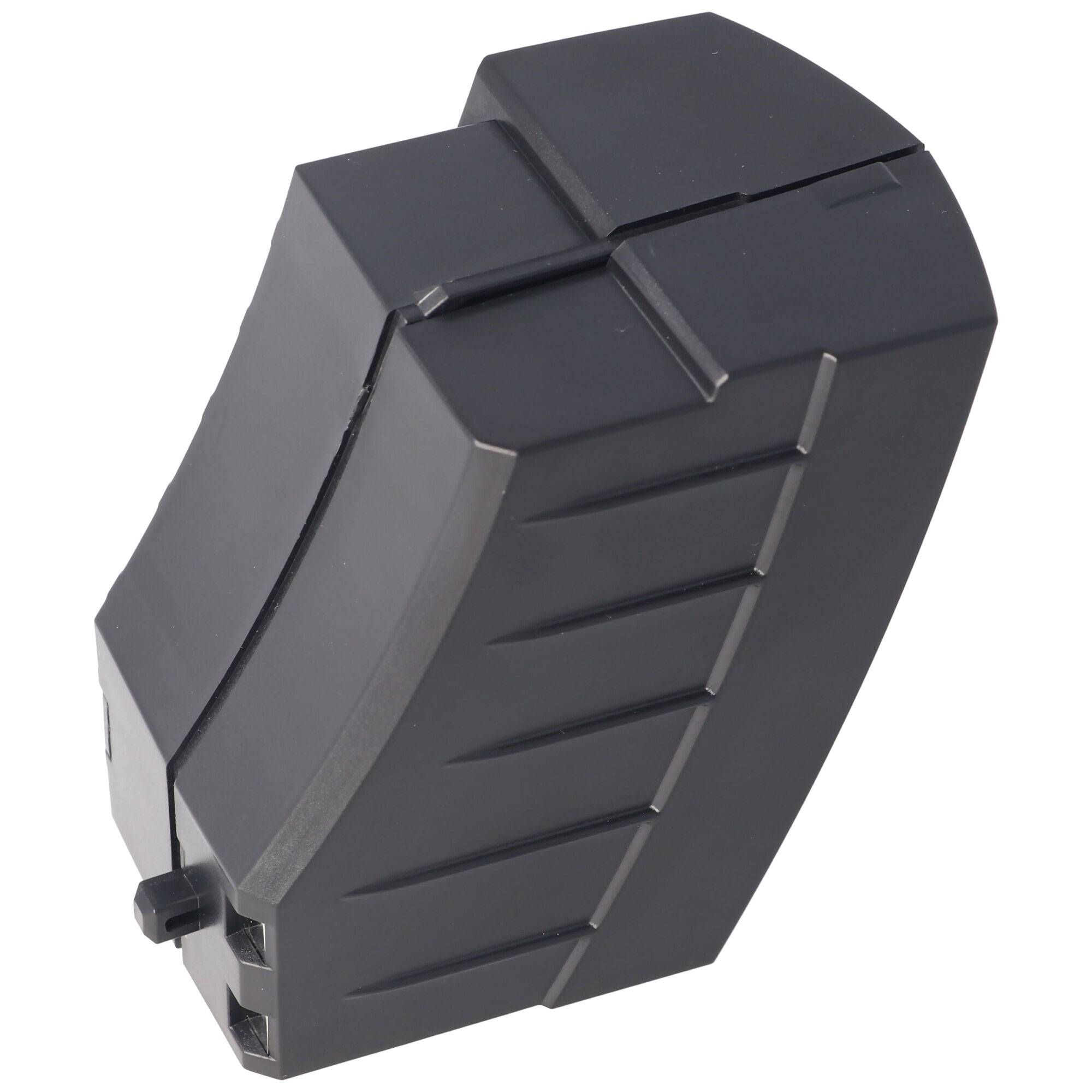 Schwarzes kantiges Batteriepack oder Strommodul mit gerillten Seiten und Anschlussanschluss auf weißem Hintergrund
