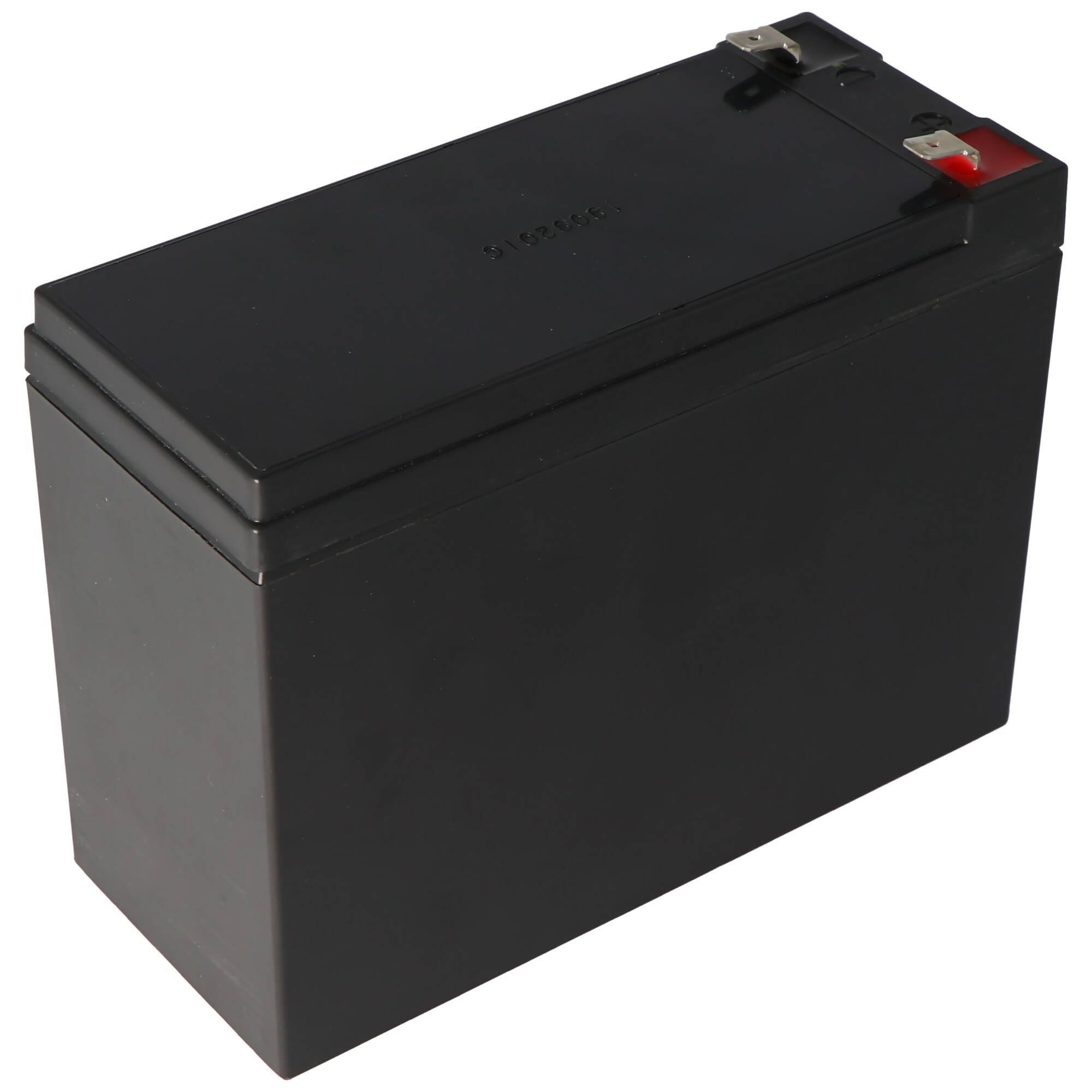 Schwarze rechteckige versiegelte Bleisäure-Batterie mit Metallklemmen oben, auf weißem Hintergrund dargestellt.