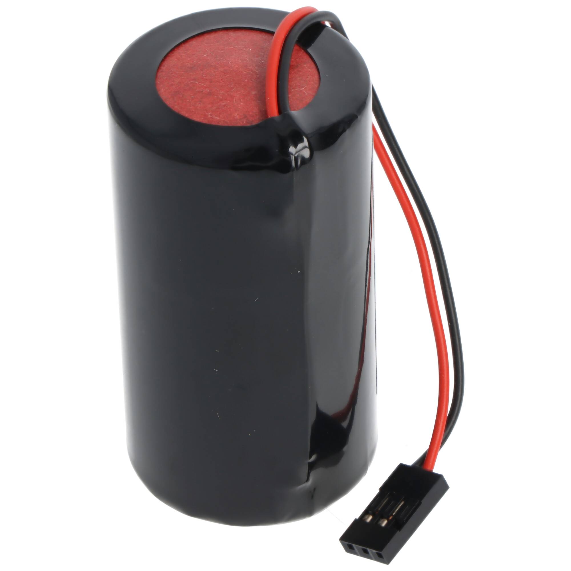 Schwarzer zylindrischer wiederaufladbarer Batteriepack mit roten und schwarzen Drähten, die in einem kleinen Anschluss auf weißem Hintergrund enden.