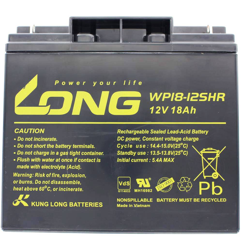 Schwarze LONG wiederaufladbare versiegelte Bleisäurebatterie mit der Bezeichnung „WP18-12SHR 12V 18Ah" mit Sicherheitswarnungen und Recycling-Symbolen.