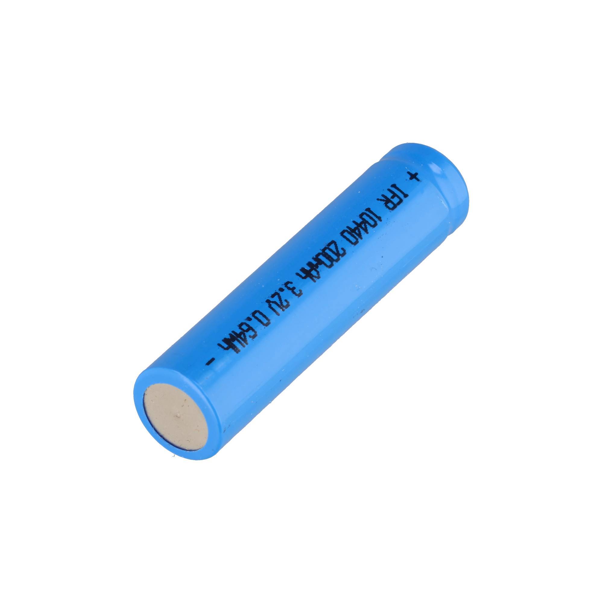 Blaue zylindrische wiederaufladbare Batterie mit Beschriftung „Li-Ion 14500 3,2V 600mAh