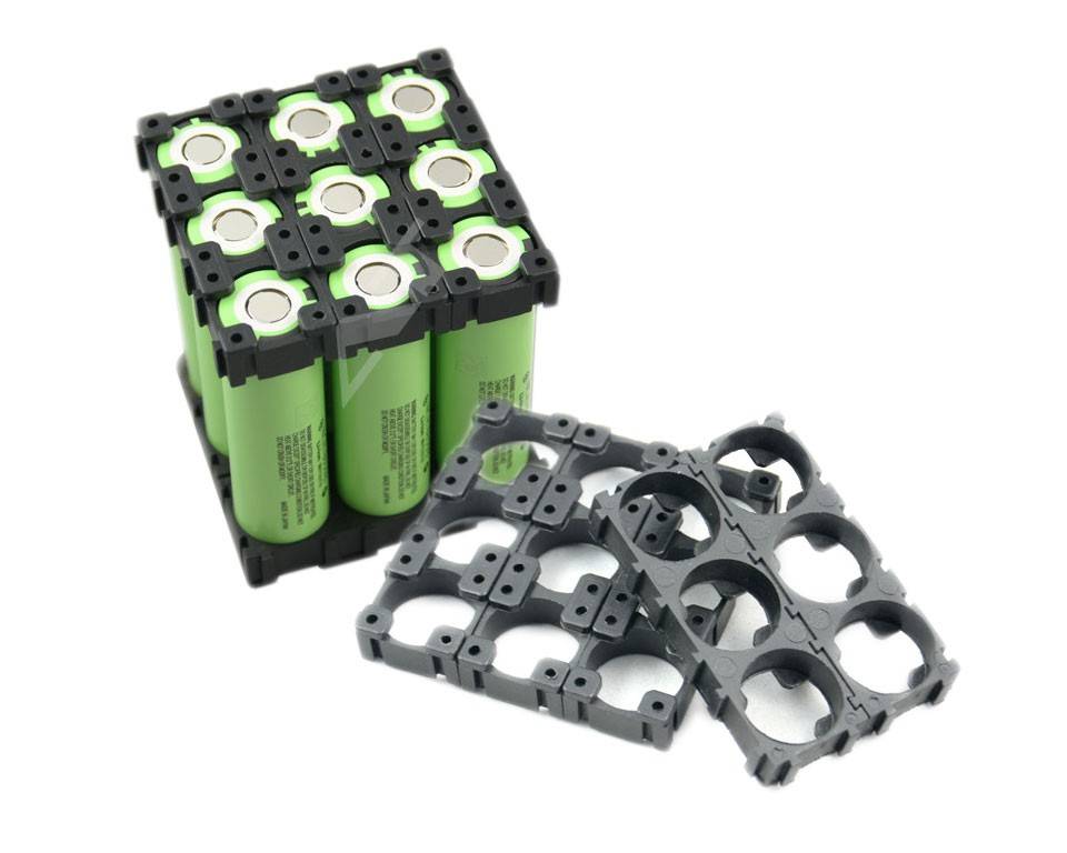 Abstandshalter für drei Zellen 18 mm Durchmesser