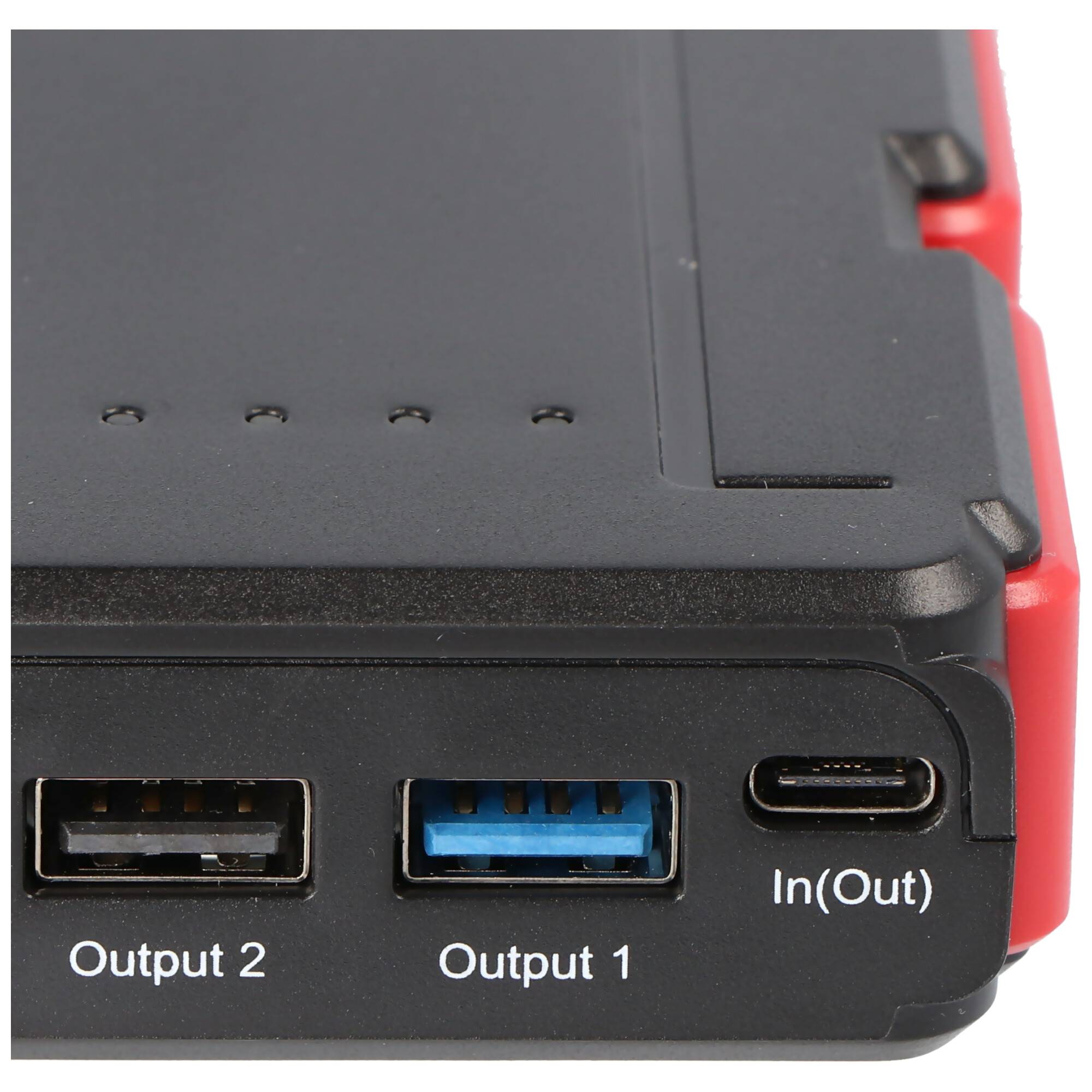 Jumpstarter, der kompakte KFZ-Starthilfe-Powerakku mit Powerbank- und LED-Taschenlampenfunktion