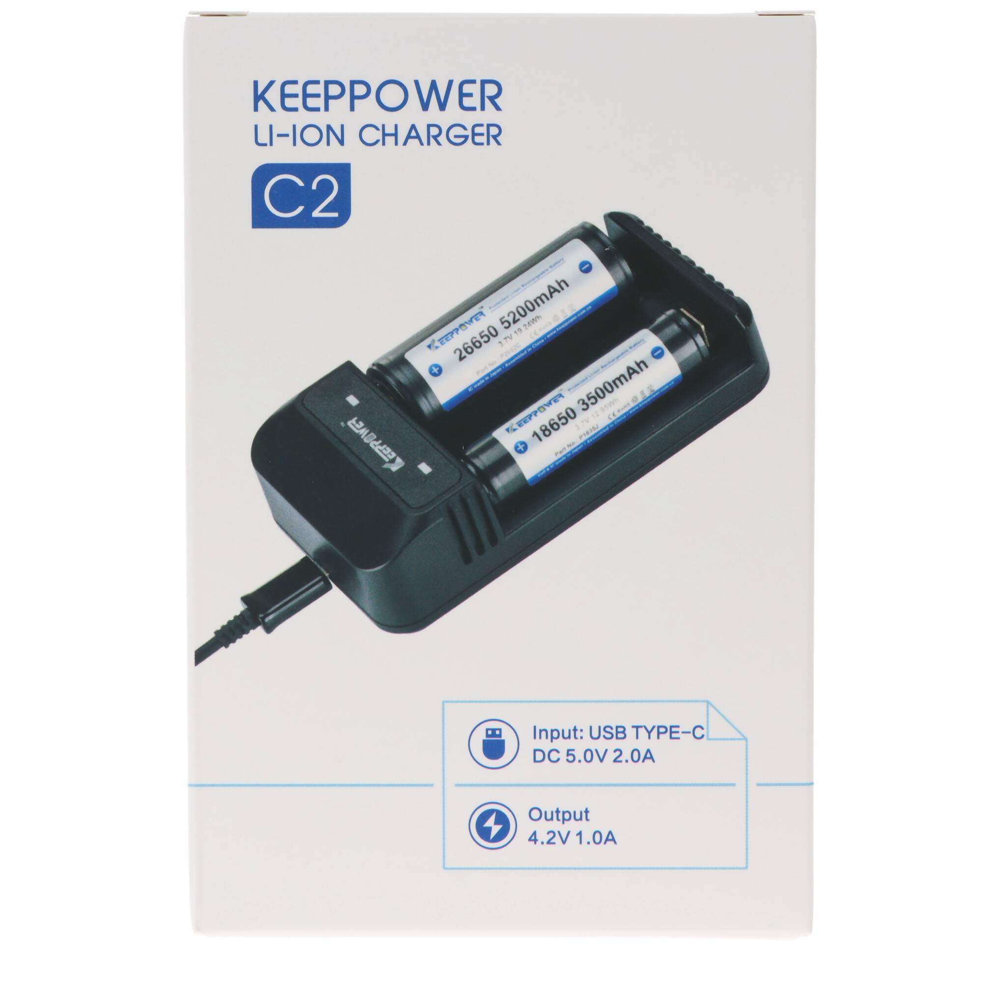 Keeppower Li-Ionen-Ladegerät C2 Karton, der ein Dual-Slot-Batterie-Ladegerät mit zwei 18650-Batterien und USB-Typ-C-Ein-/Ausgabespezifikationen zeigt.