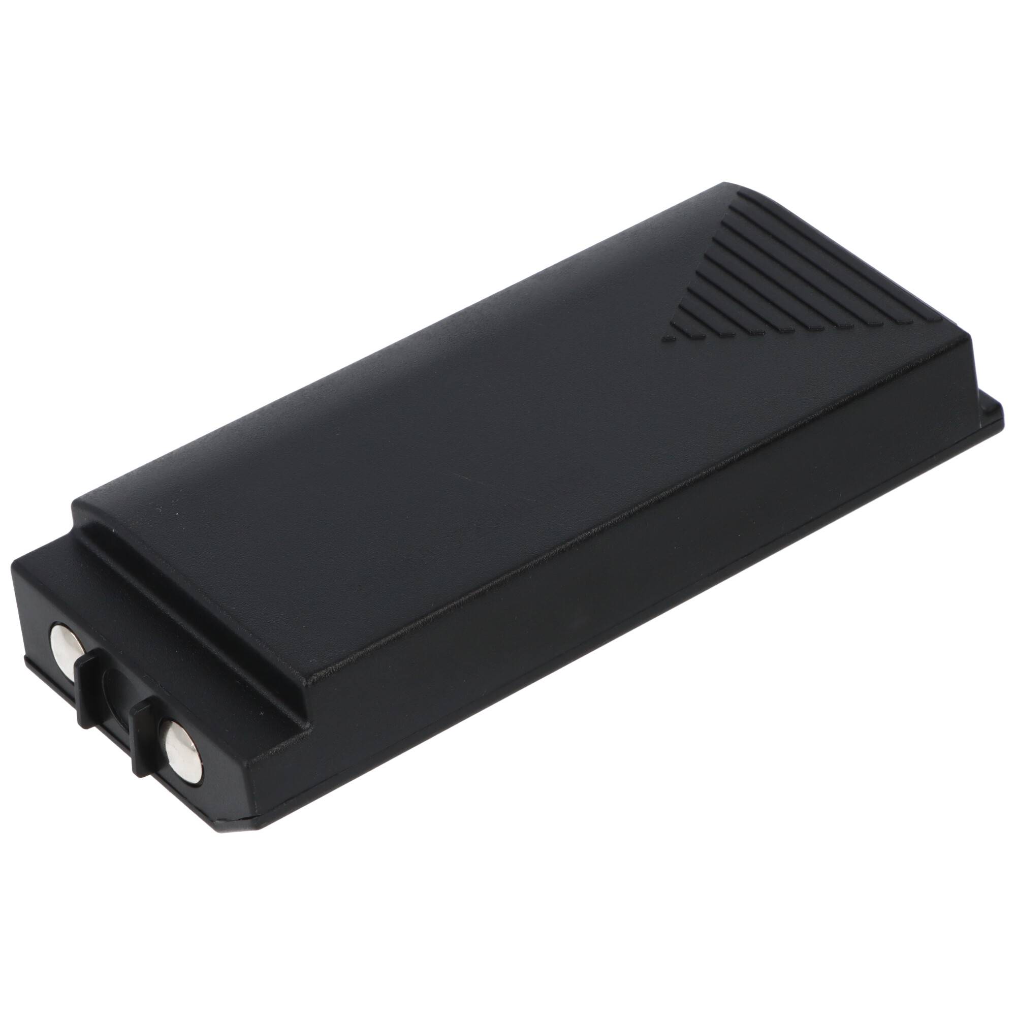 Schwarzes rechteckiges Batteriepak mit zwei freigelegten Metallklemmen an einem Ende.