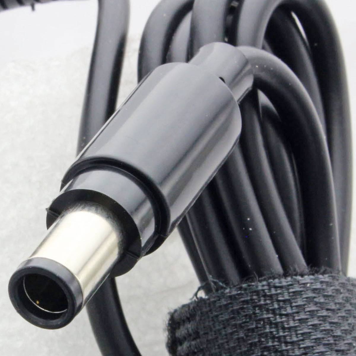 Netzteil passend für Dyson DC30, DC31, DC34, DC35, DC36, DC43, DC44, DC45, DC56, DC57 100-240 Volt, mit Ladestandanzeige