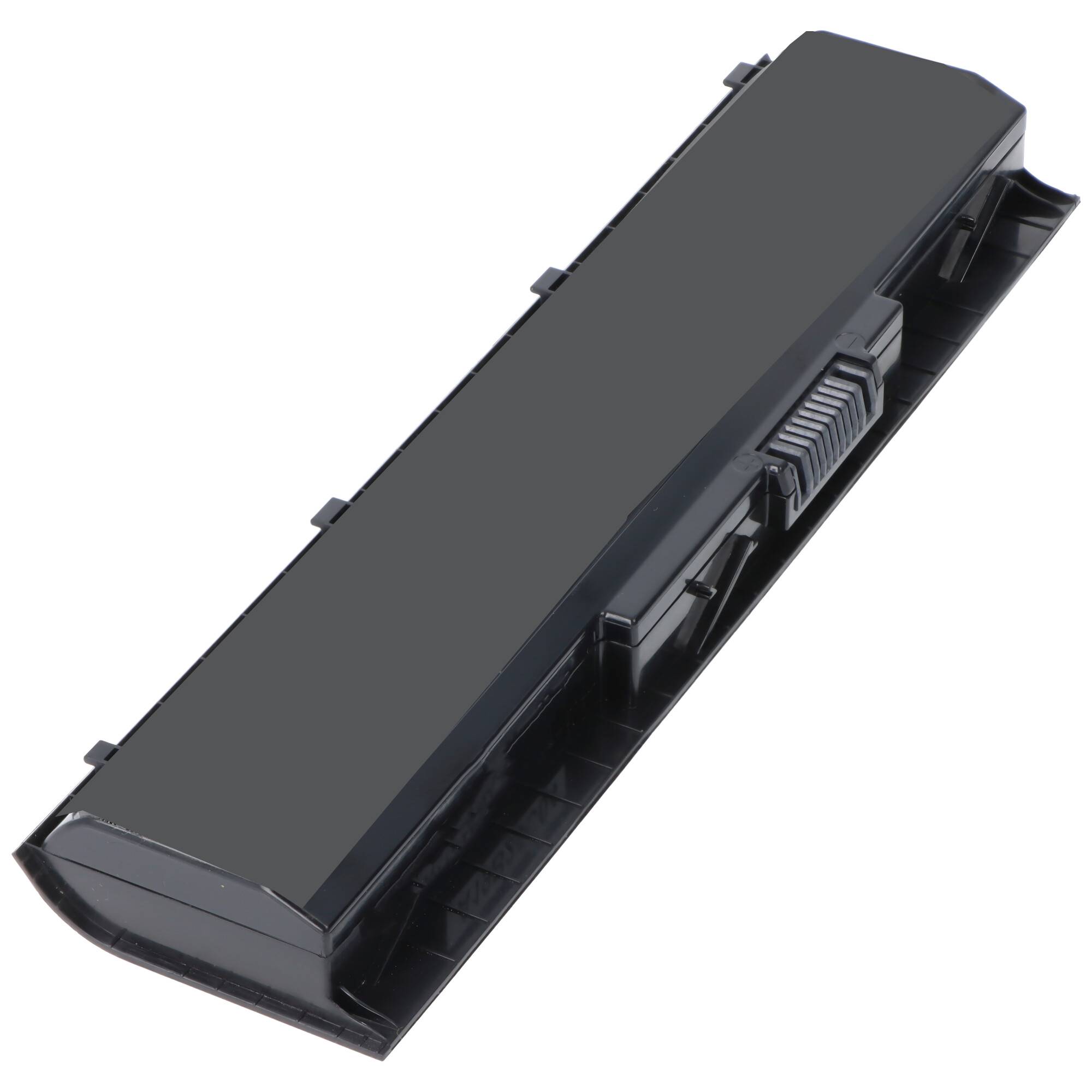 Schwarzes rechteckiges Batteriepack mit hervorstehender Verriegelung, isoliert auf weißem Hintergrund dargestellt.