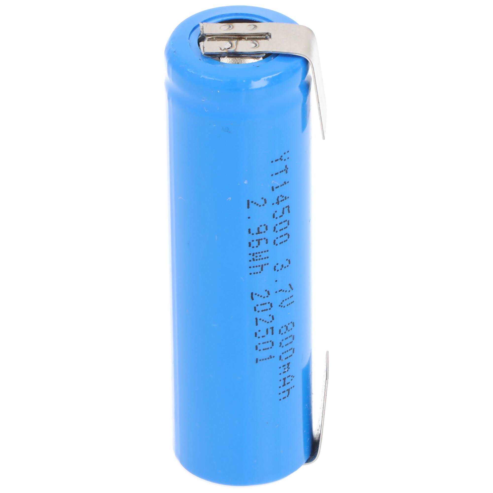 Blaue zylindrische wiederaufladbare Batteriezelle mit Metalllaschen oben und unten, freigestellt auf weißem Hintergrund.
