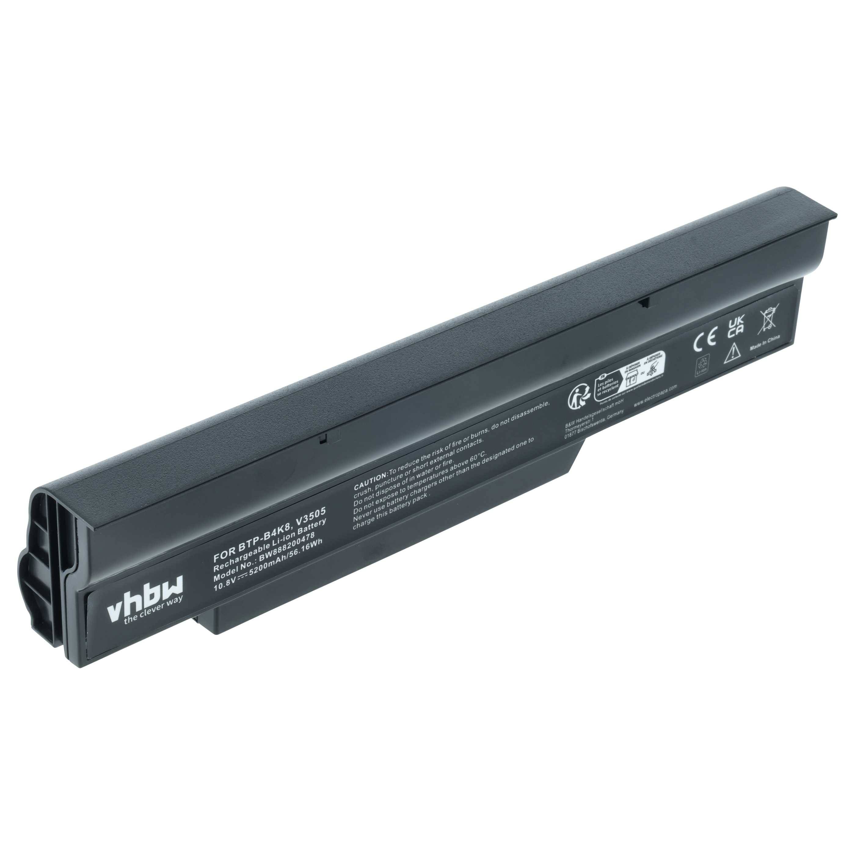 Eine schwarze rechteckige Laptop-Batterie mit Etiketten, einschließlich Spezifikationen und Sicherheitssymbolen, entwickelt für verschiedene kompatible Laptop-Modelle.