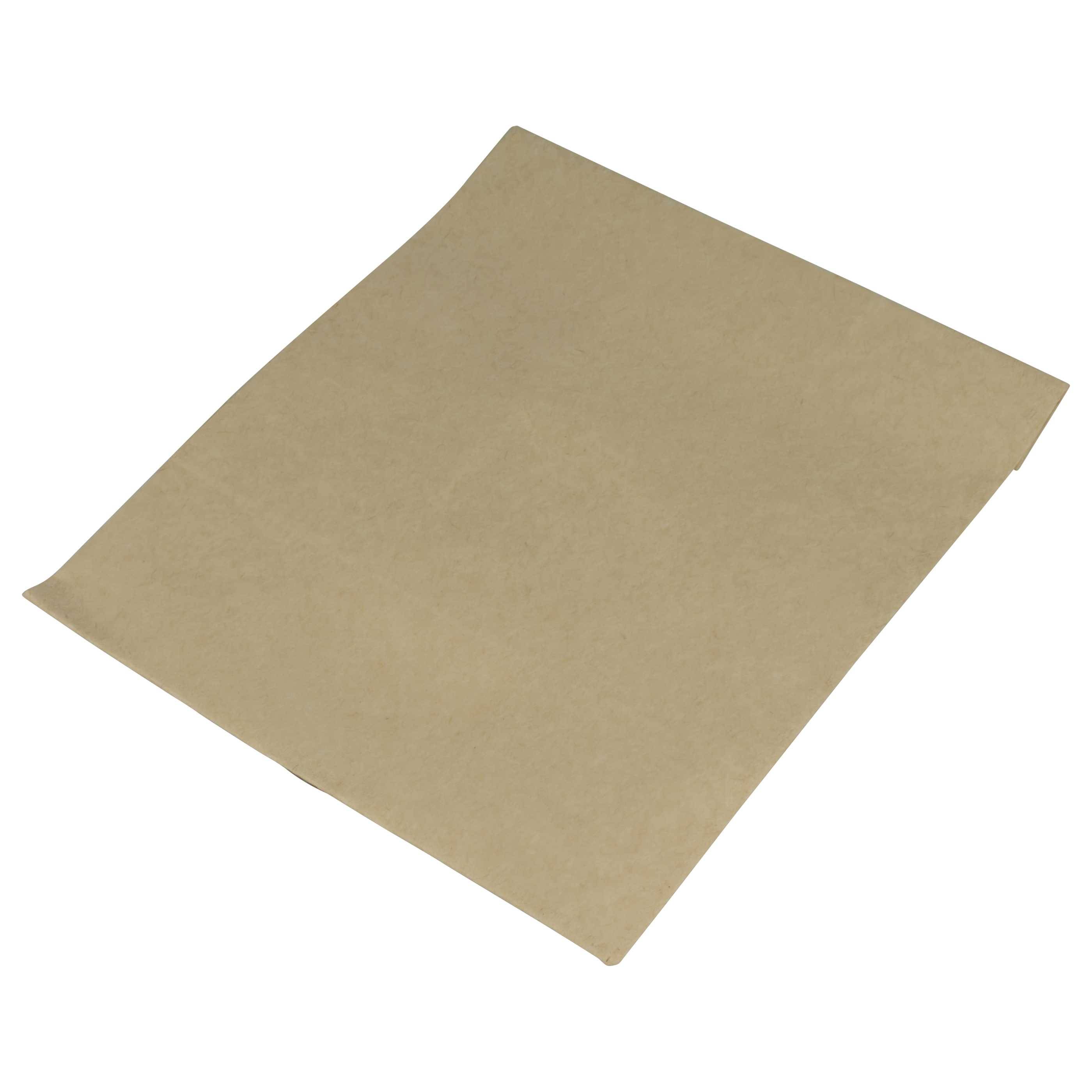 Ein einfaches Blatt Packpapier, das auf einem weißen Hintergrund liegt.