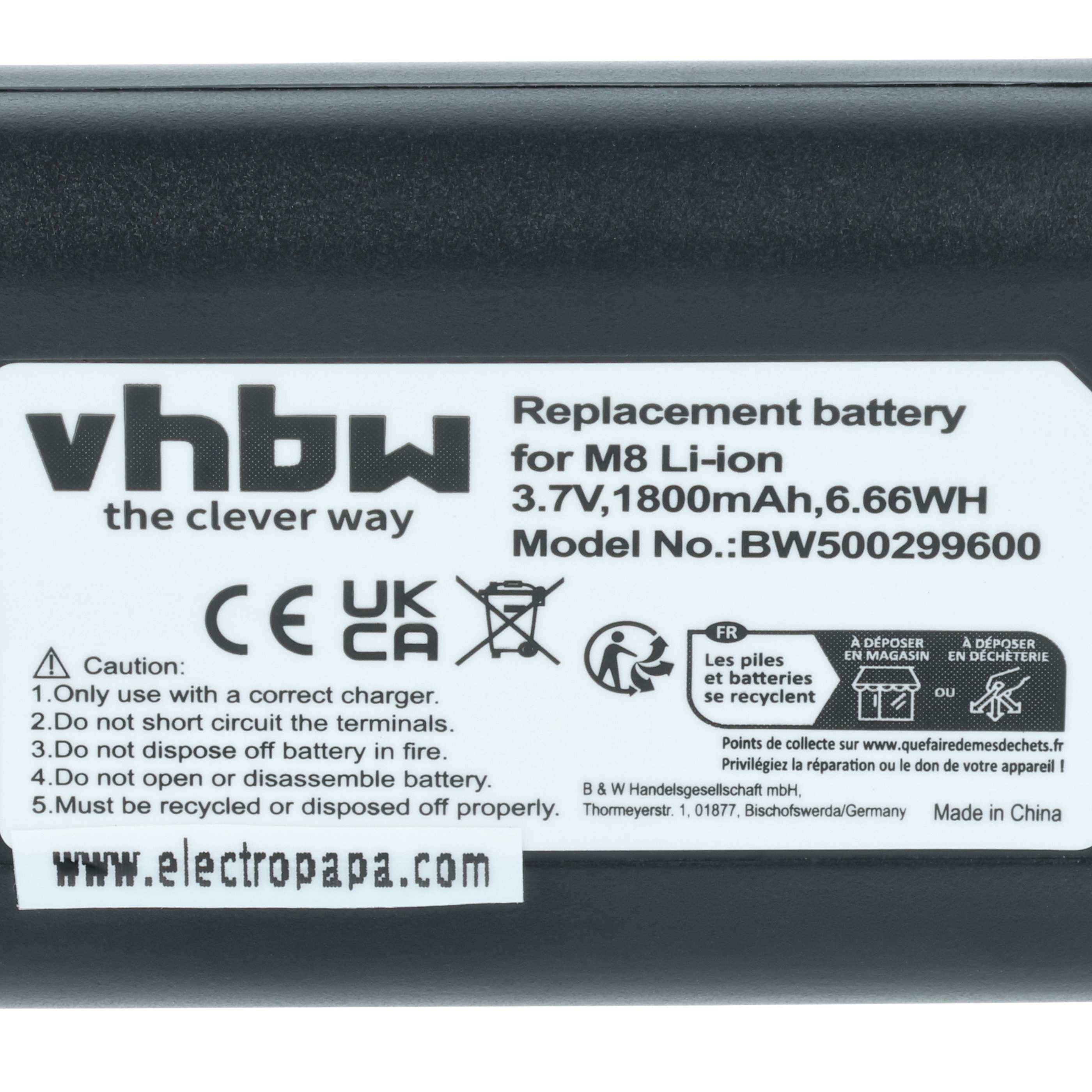 Ersatzbatterie für M8 Li-Ion, 3,7V, 1800mAh, 6,66Wh. Modell-Nr.: BW500299600. Anweisungen: Verwenden Sie nur das richtige Ladegerät, nicht zerlegen.