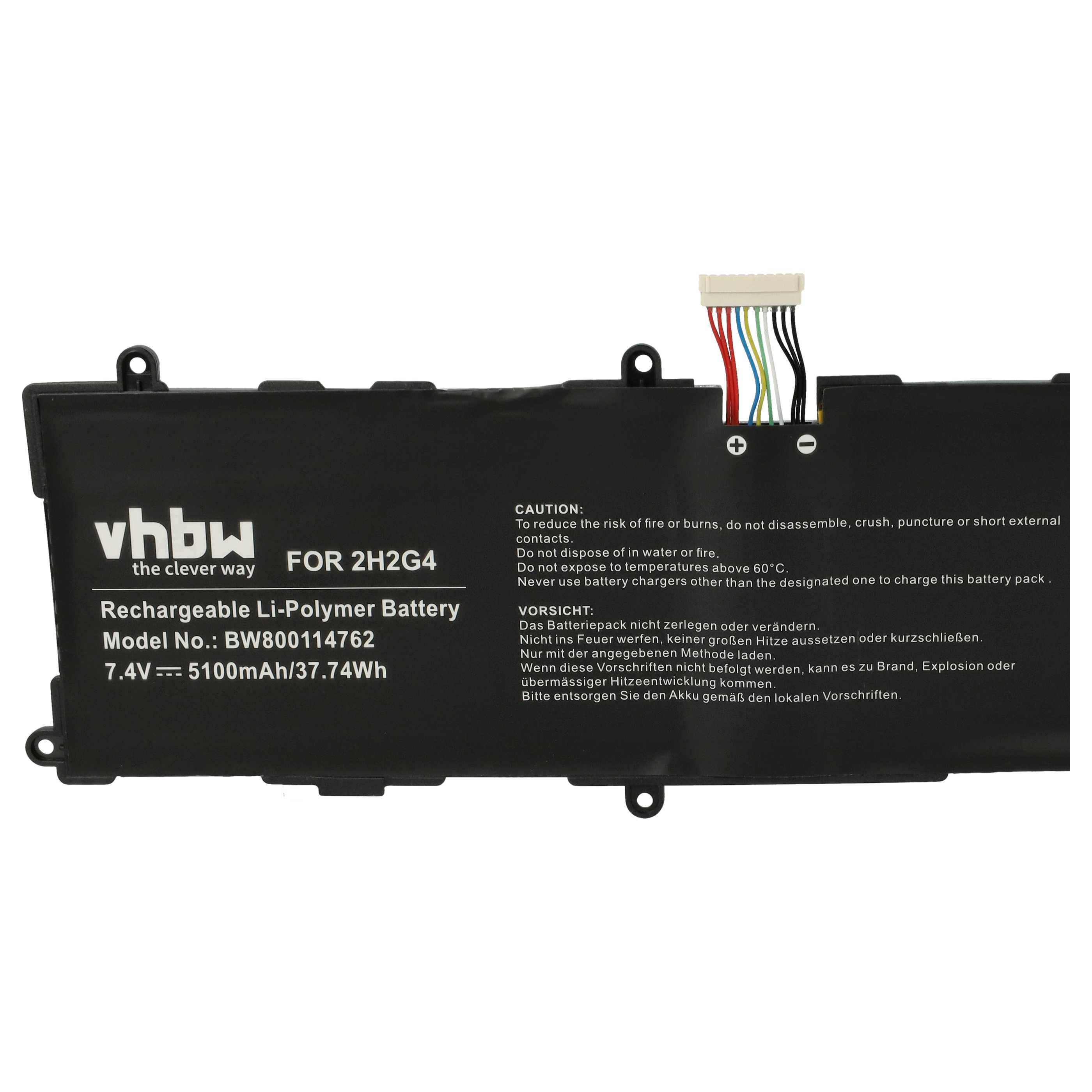 Rechteckige schwarze Batterie mit Modellnummer BW800114762, 7,4V, Kapazität 5100mAh. Weißer Stecker mit angeschlossenen Drähten. Text in mehreren Sprachen.