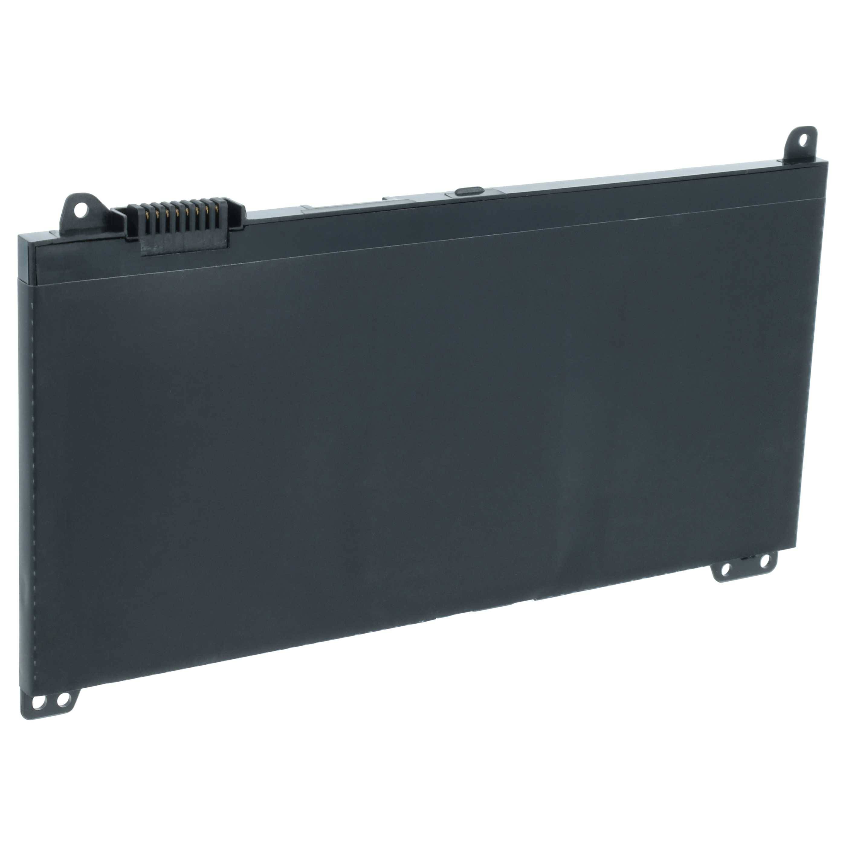 Ein schwarzes, rechteckiges Batteriepack mit Montageklammern und einem Anschlussport in der oberen linken Ecke, aus einem Seitenwinkel dargestellt.