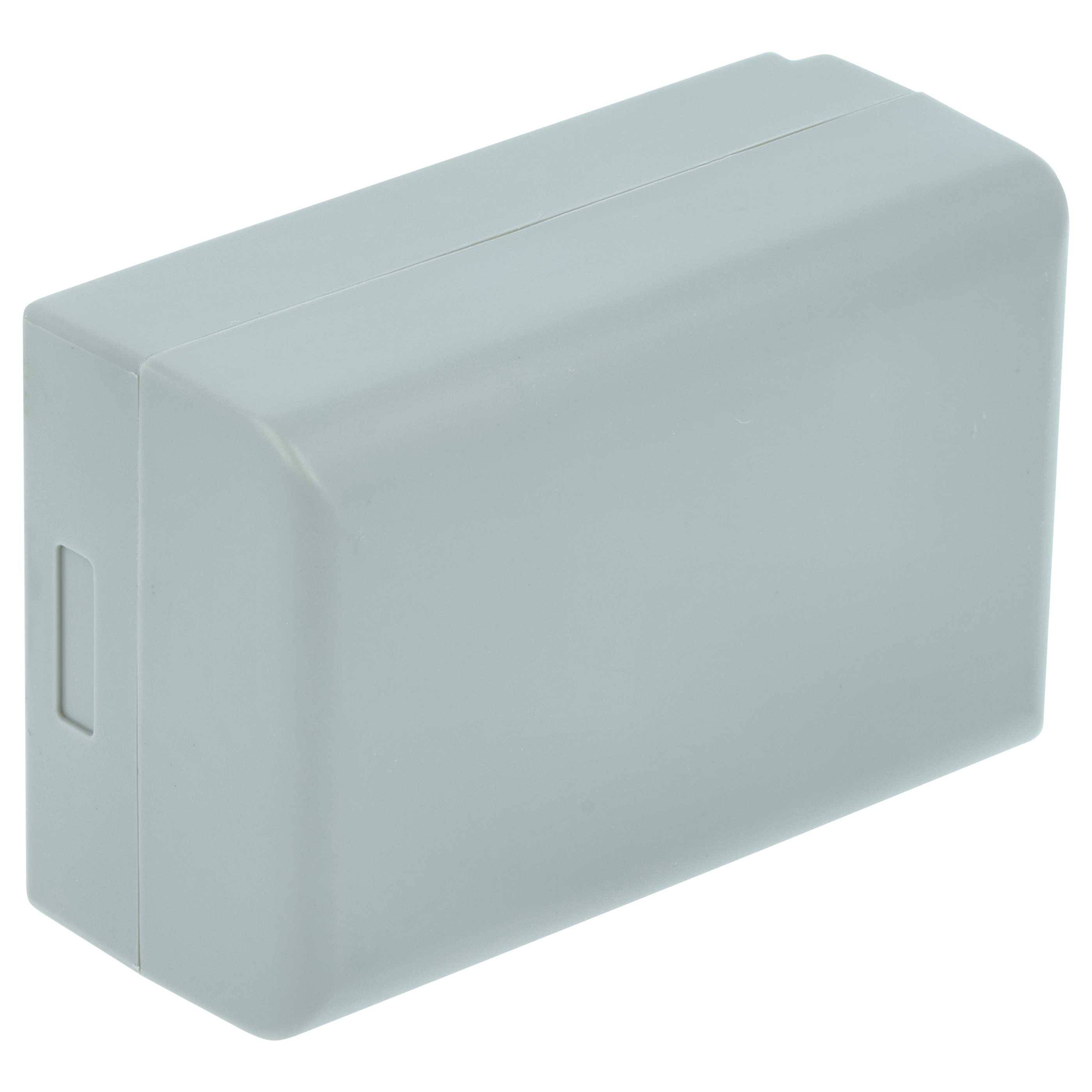 Ein grauer, aufladbarer Akkupack mit glatten Kanten und einer kleinen Vertiefung an der Seite.