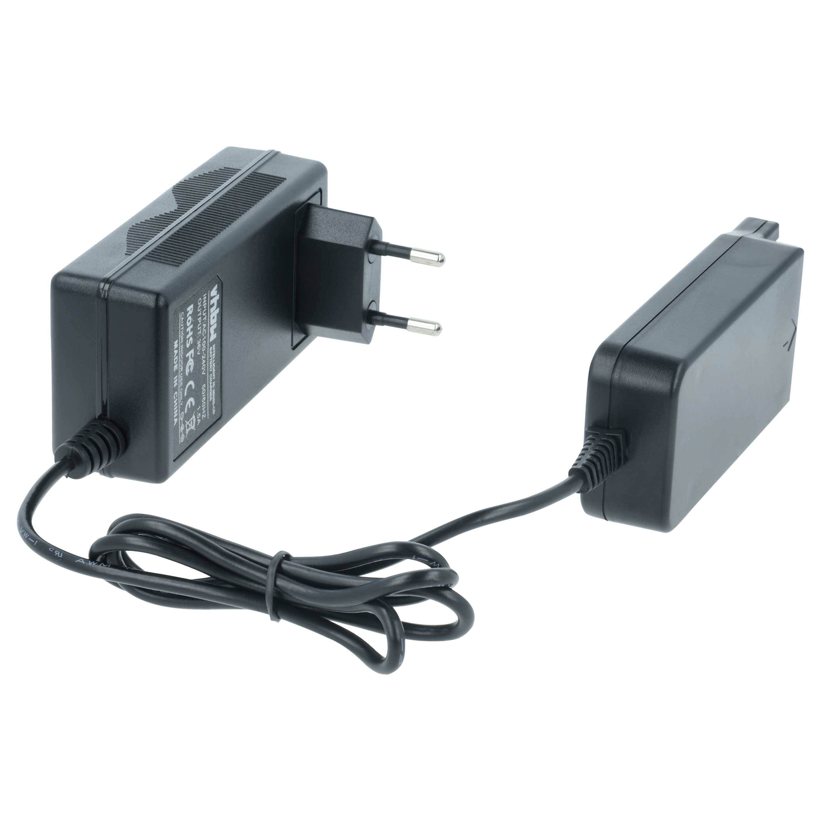 Ein schwarzes Netzteil mit europäischem Stecker und einem langen Kabel. Es verfügt über technische Spezifikationen und Markendetails, die auf einer Seite gedruckt sind.