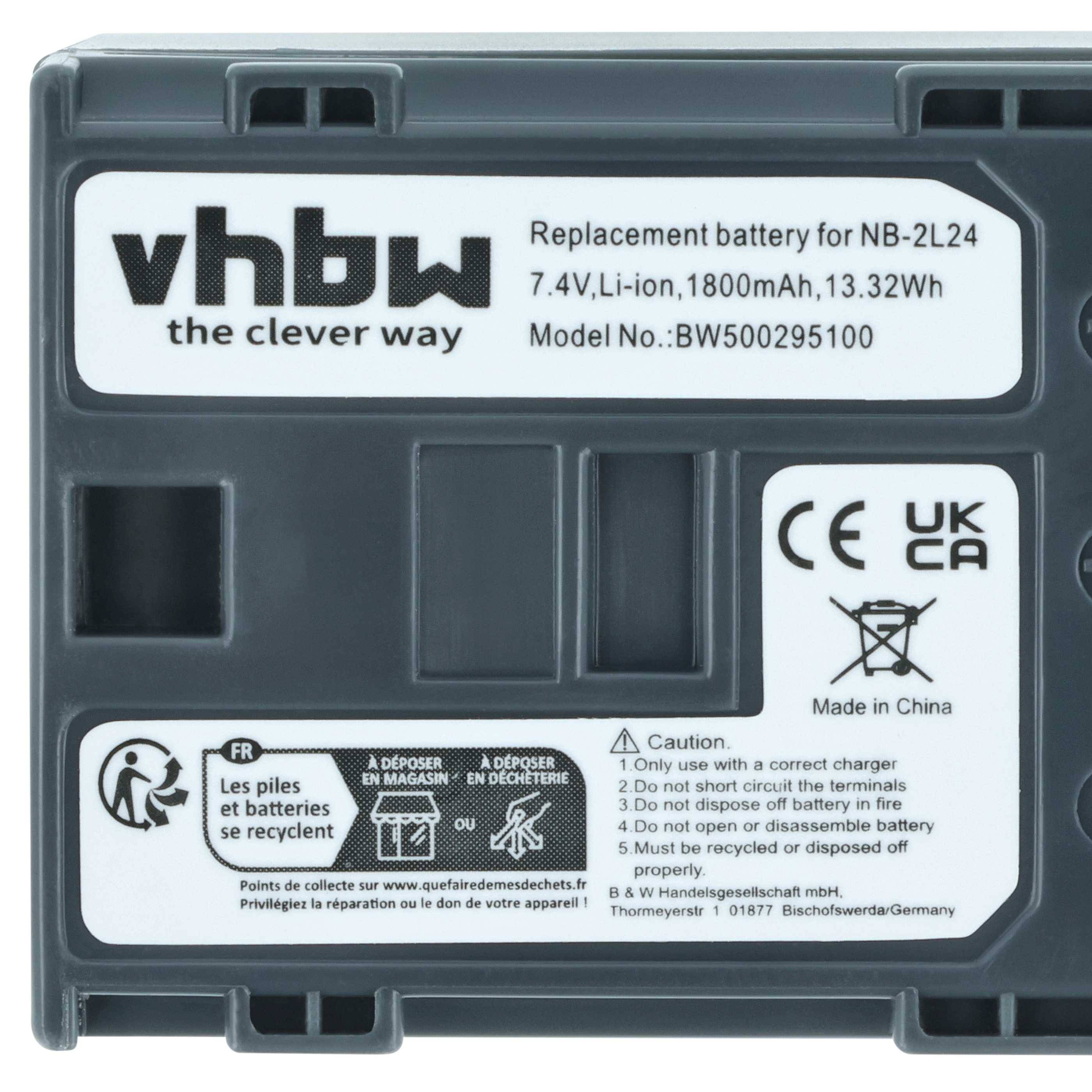 Ersatzbatterie für NB-2L24 von VHBW. Spezifikationen: 7,4V, Li-Ion, 1800mAh, 13,32Wh. CE- und UKCA-markiert. Warnhinweise auf Französisch/Deutsch.