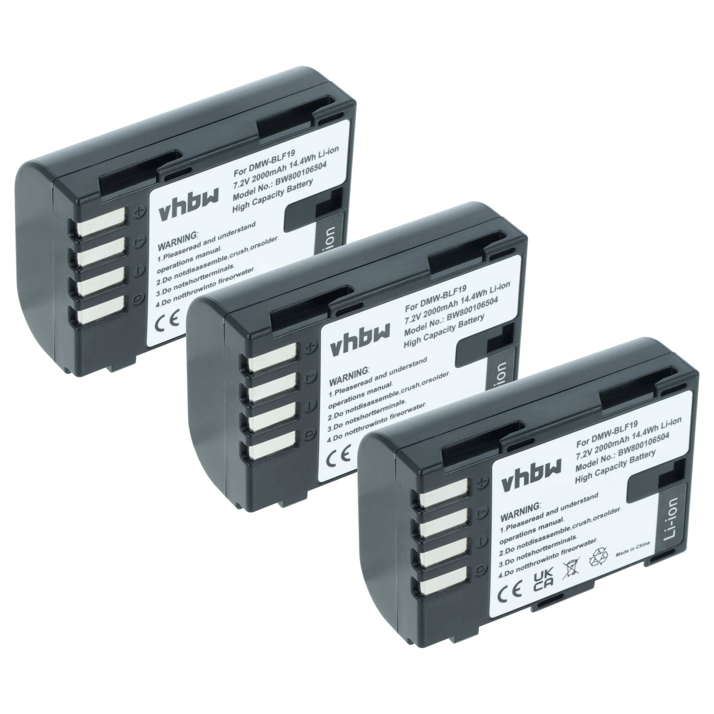 Drei schwarze Kamerabatterien mit der Bezeichnung 