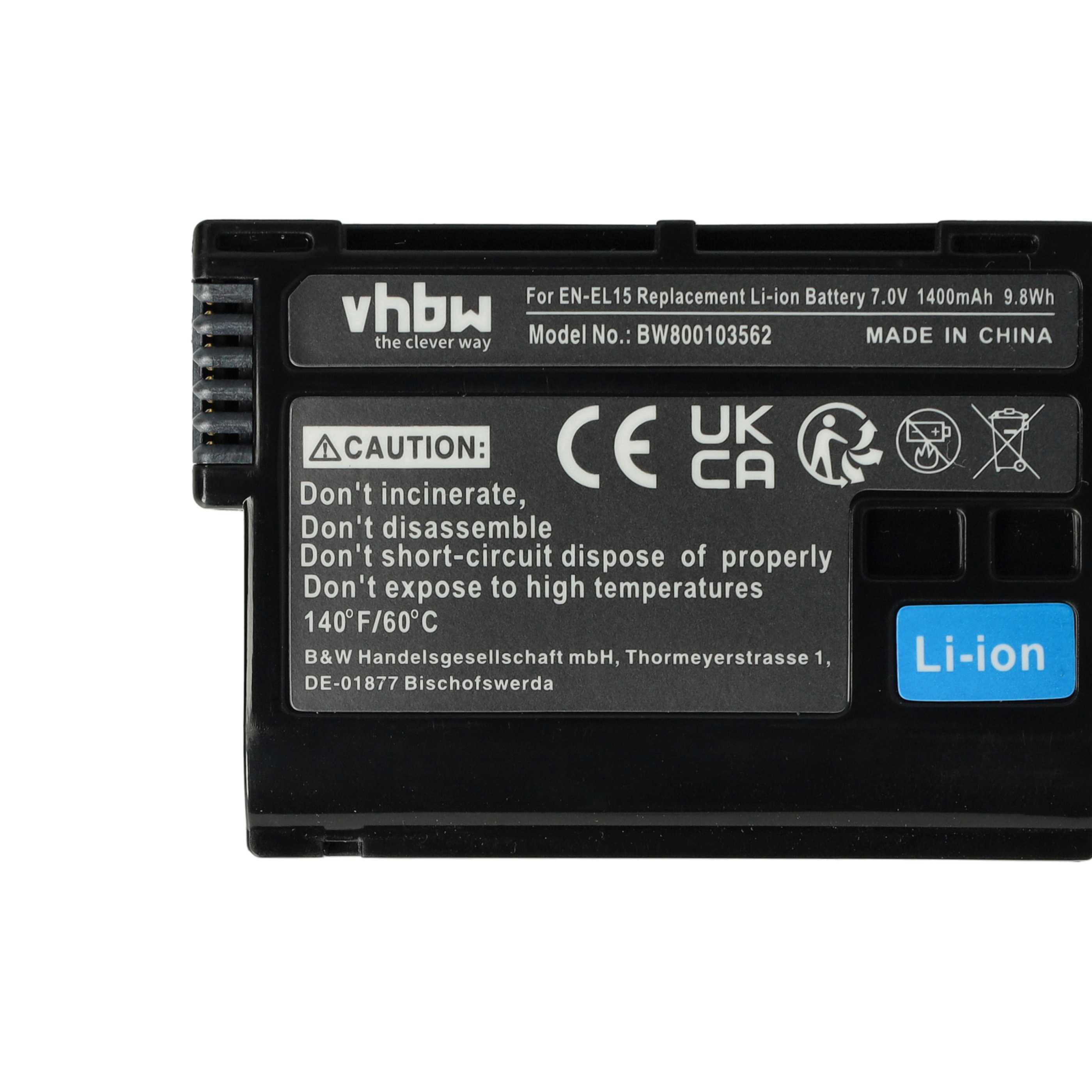 Eine schwarze Lithium-Ionen-Batterie mit Etiketten, die Sicherheitswarnungen, Kapazität (1400mAh, 7,0V), Modellnummer ('VW-BN00 103662') und CE-Kennzeichnungen zeigt.
