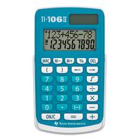 Blauer TI-106 II-Rechner mit einem einfachen arithmetischen Ausdruck auf dem Display und Zahlen- sowie Operationstasten.