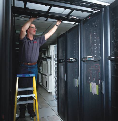 APC - Schneider Electric Critical Power & Cooling Services Advantage Ultra Service Plan - Serviceerweiterung - Arbeitsze