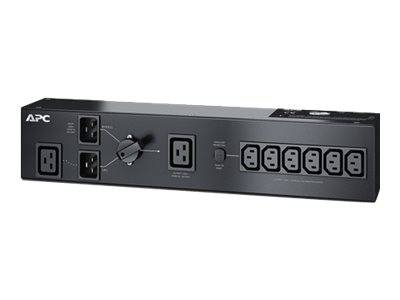 APC Rack-Mount-Steckdosenleiste mit überspannungsgeschützten Steckdosen und einem Master-Schalter auf weißem Hintergrund.