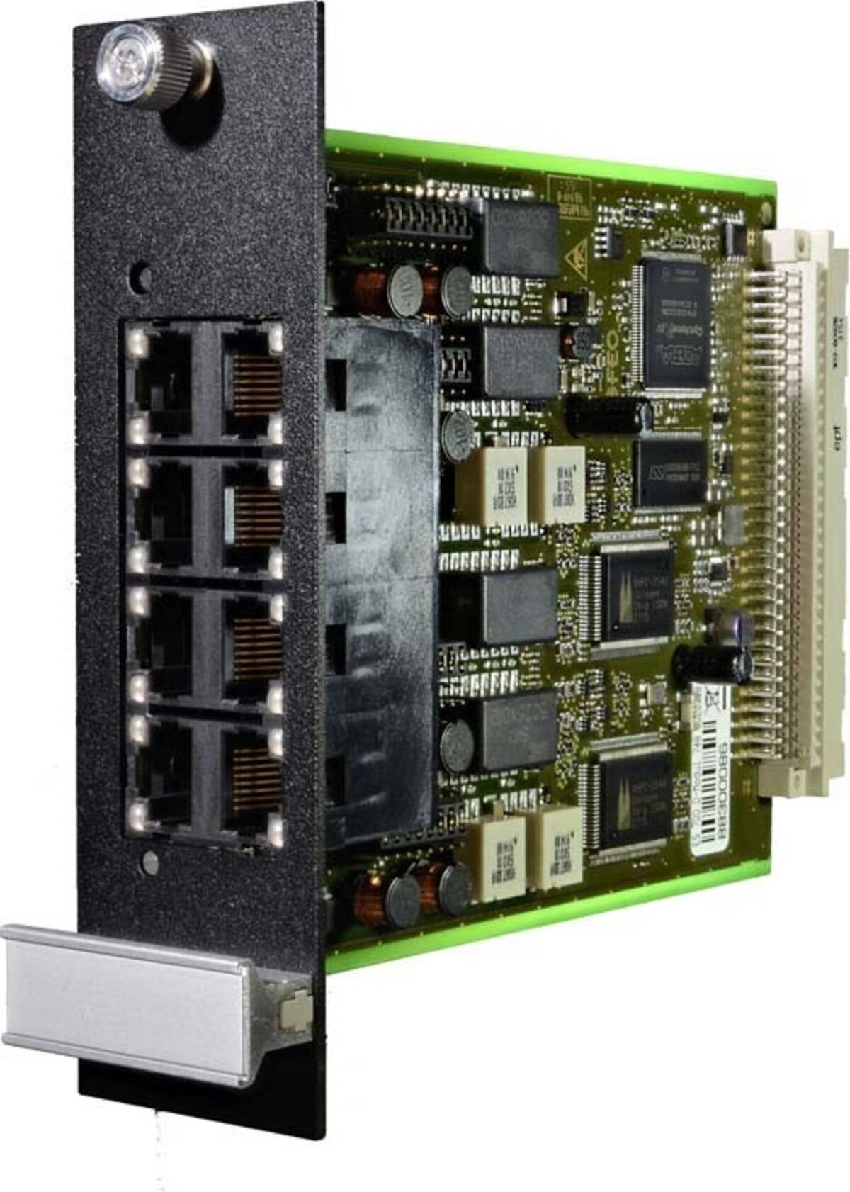 Ethernet-Netzwerkschnittstellenkarte mit vier RJ45-Anschlüssen und einer Metallfront-Halterung, dargestellt auf weißem Hintergrund.