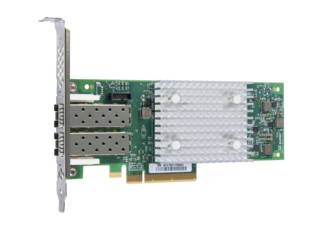 PCIe-Netzwerkadapterkarte mit zwei SFP-Ports und einem silbernen Kühlkörper auf einer grünen Leiterplatte.