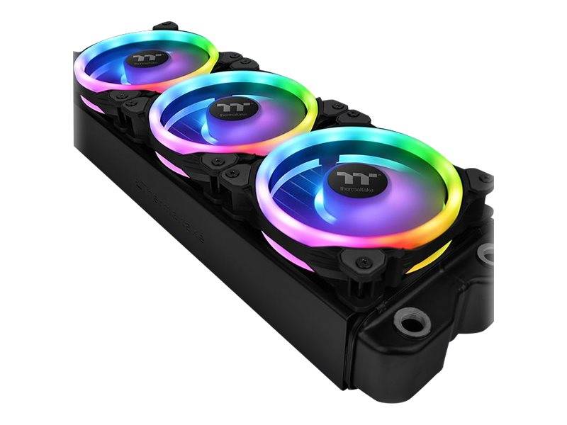 Drei RGB-beleuchtete Kühlventilatoren auf einem schwarzen Computer-Flüssigkühl-Radiator montiert.