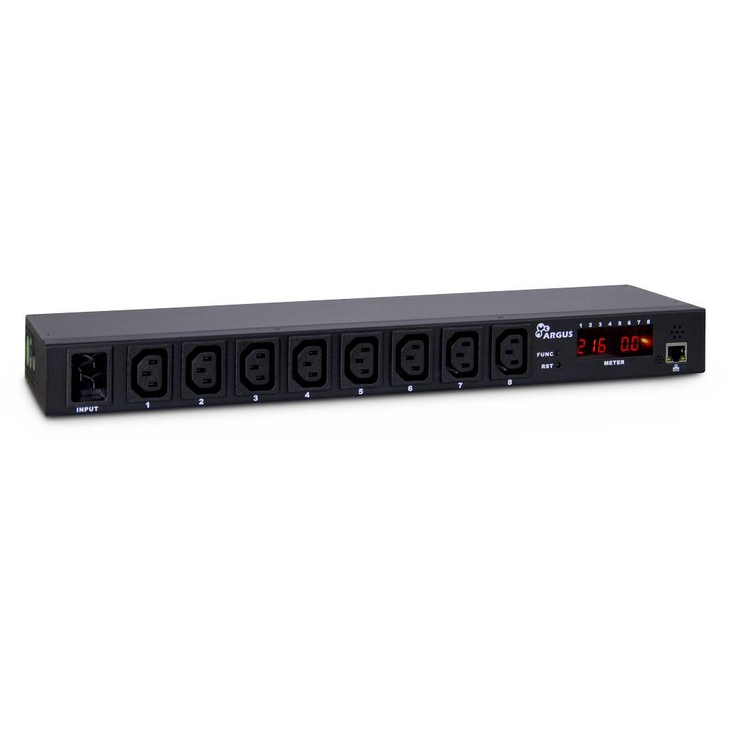 Vorderansicht einer Rack-Mount-Stromverteilungseinheit mit acht nummerierten Steckdosen, digitaler Meteranzeige und Ethernet-/Netzwerkport.