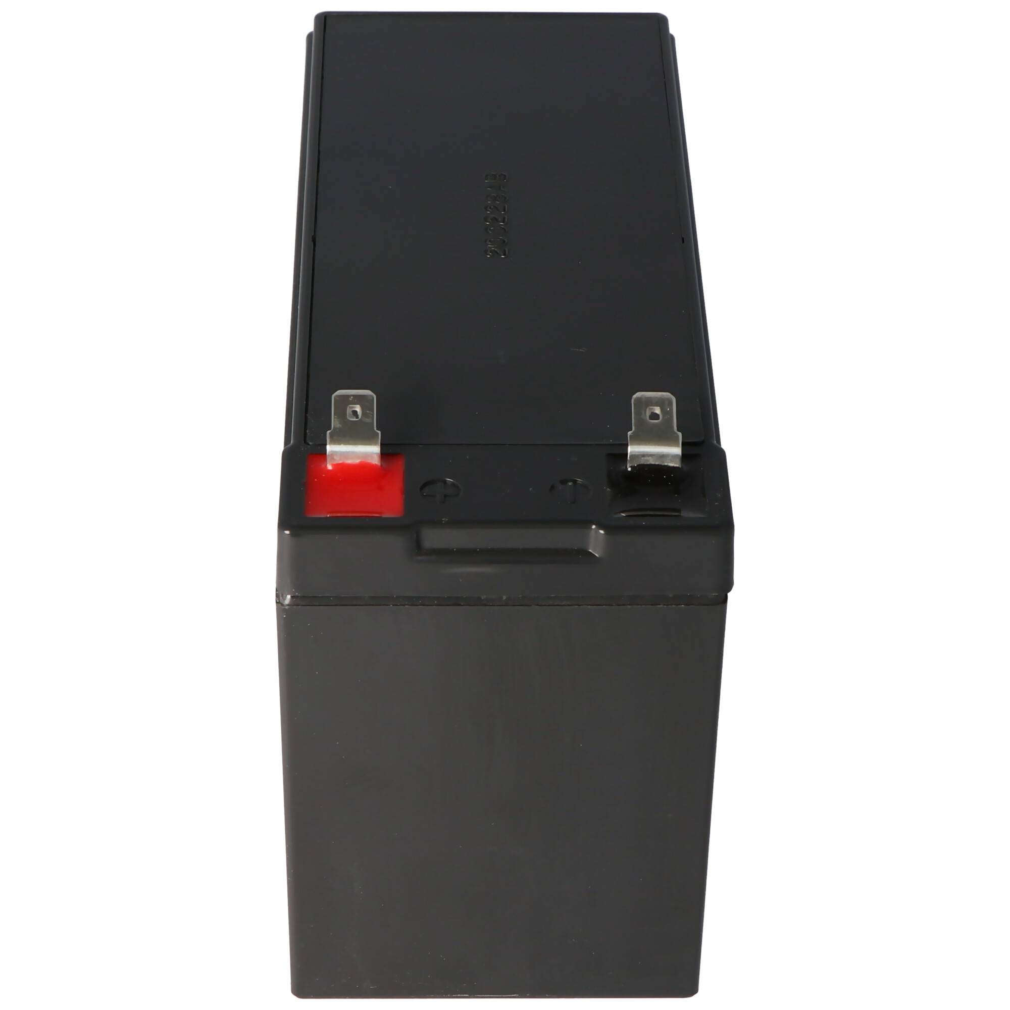 Schwarze rechteckige wiederaufladbare Batterie mit zwei Metallklemmen oben, freigestellt auf weißem Hintergrund.