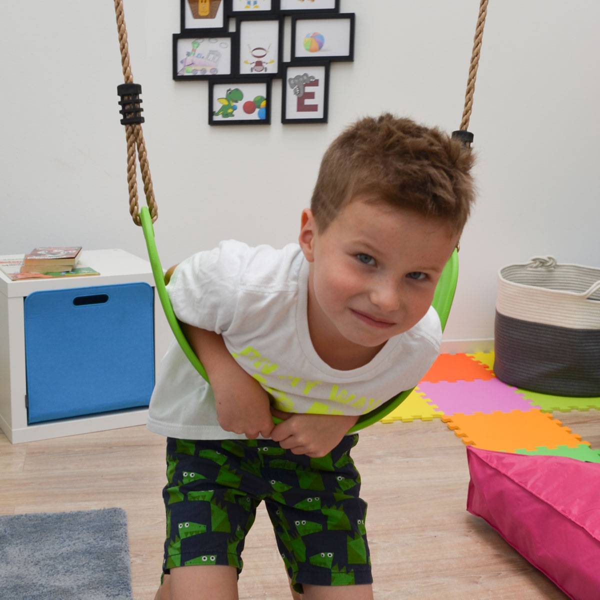 Elastische Brettschaukel 67x14cm Kinderschaukel Schaukel-Brett Schaukelsitz Grün